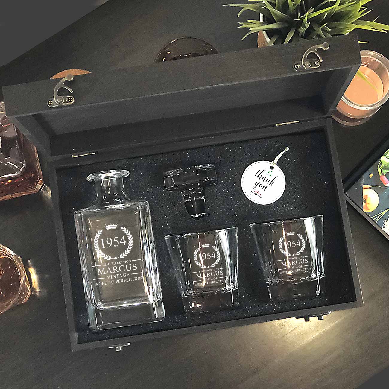 PERSONALIZED DECANTER SET ( DESIGN 3 ).